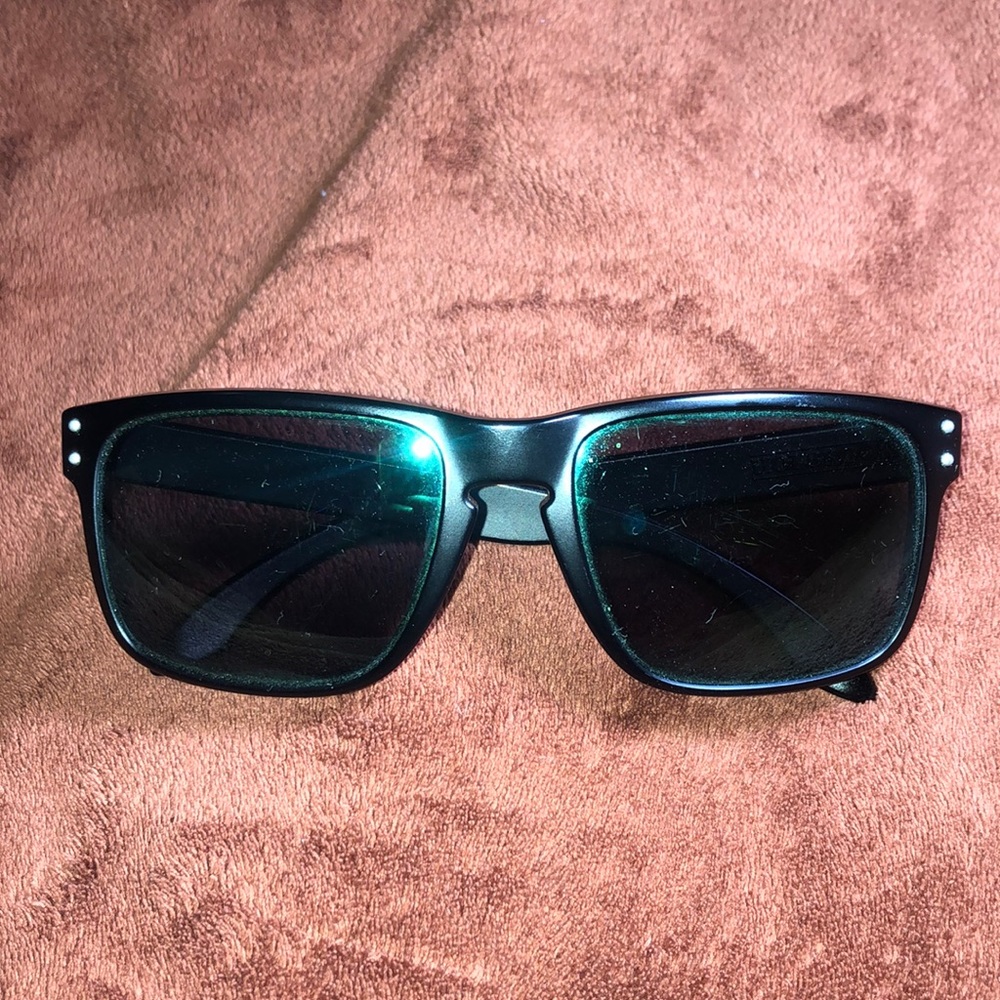 OAKLEY SUNGLASSES